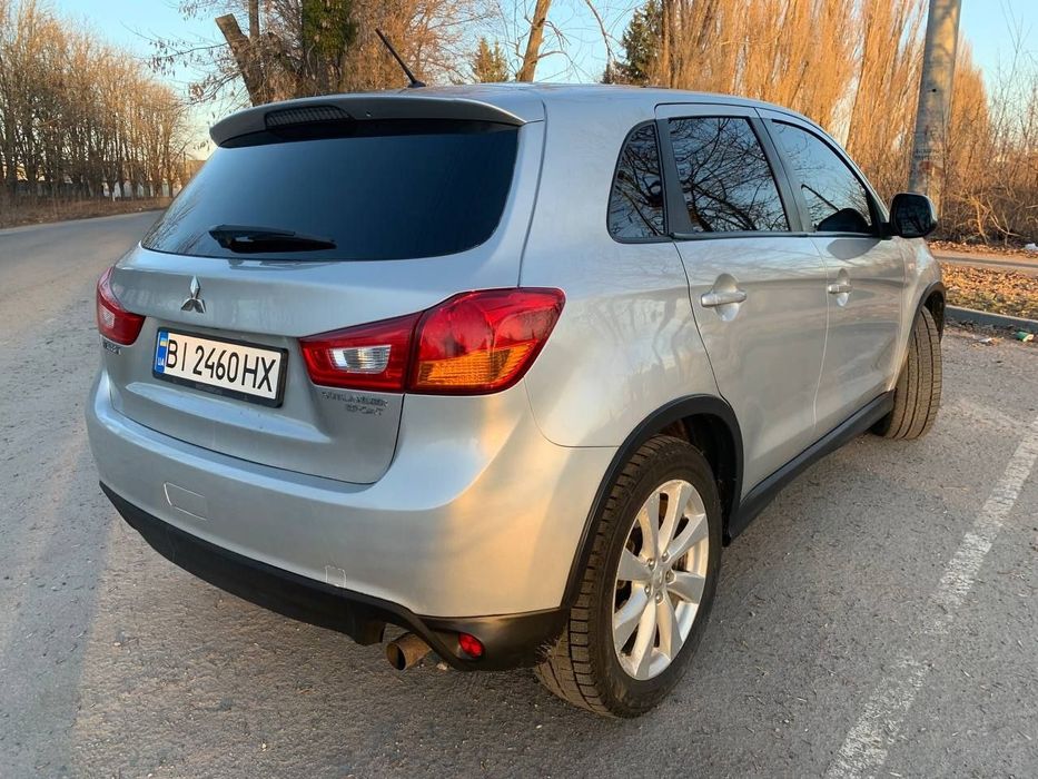Mitsubishi outlander sport.