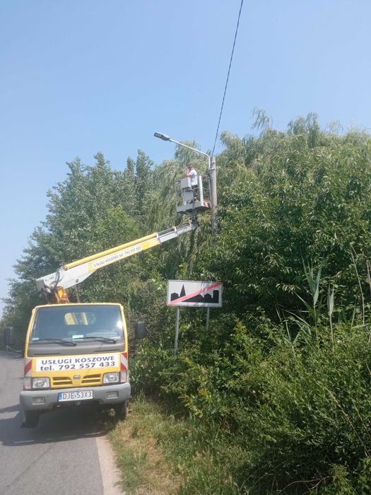 Podnośnik Koszowy Pracę wysokościowe  Wycinka drzew Czyszczenie rynien