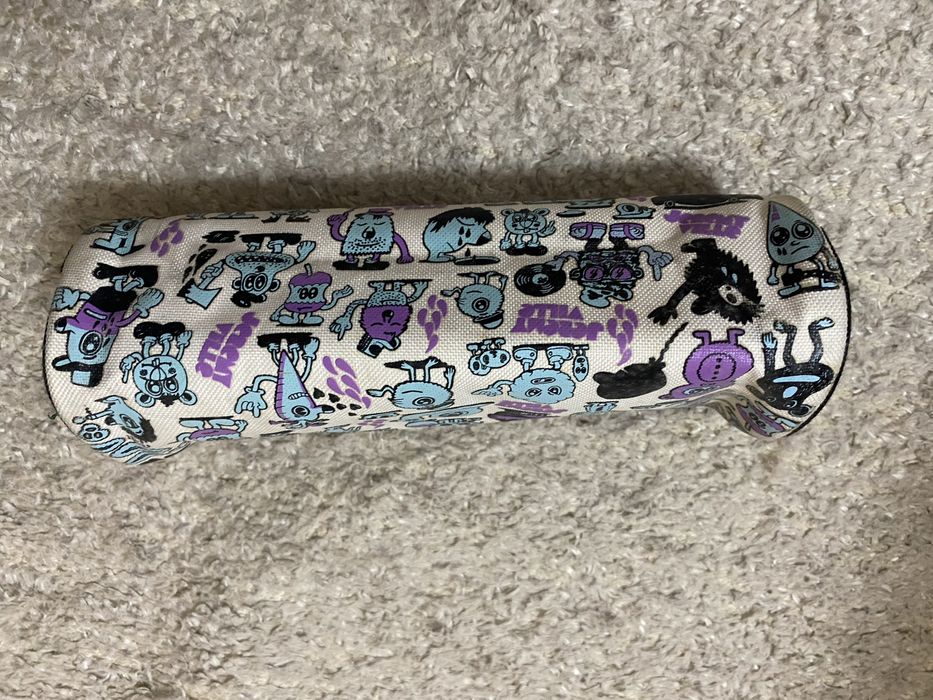 Estojo escolar como novo