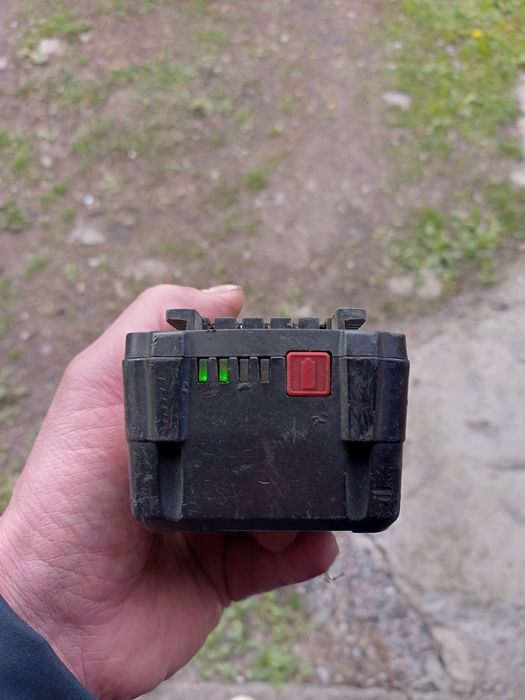 Продам аккумулятор для шуруповерта