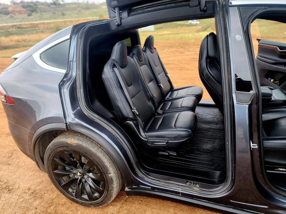Продам Tesla model X 18 год 100D