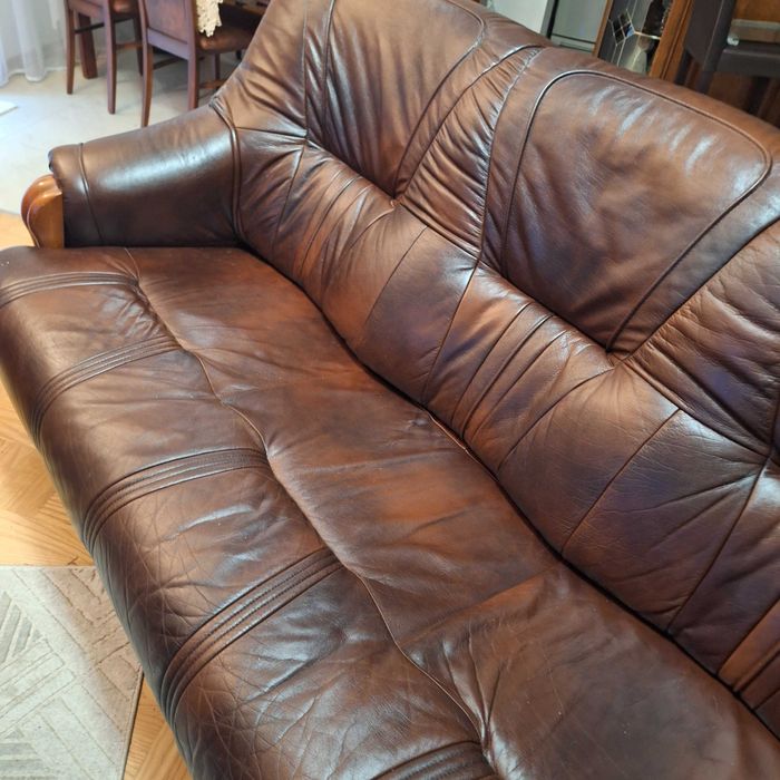 Kanapa, wersalka rozkładana  skóra  naturalna