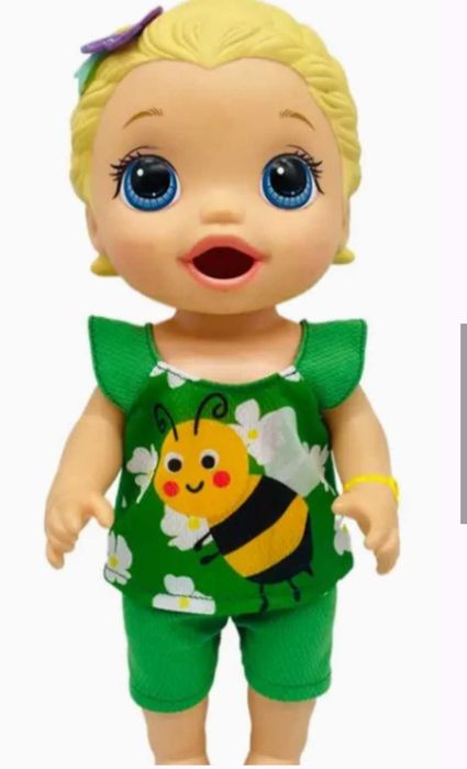 Roupa para bonecas nova