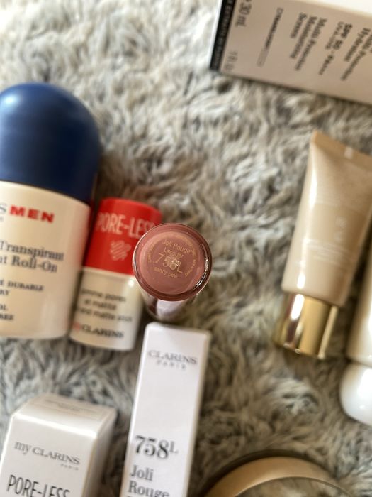 Clarins пудра, помада, консилер, тональний крем,  тіні для обличчя