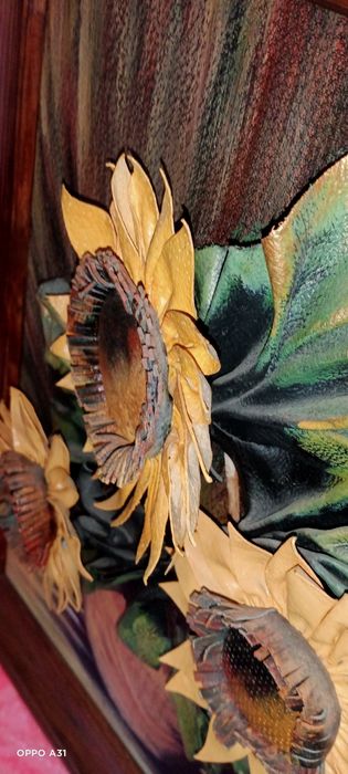 Obraz Słoneczniki. Wykonany ze skóry naturalnej . .