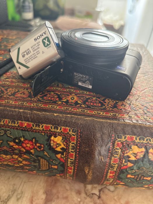 Sony Cyber-shot DSC-RX100 | Compacta Premium | Carl Zeiss | Excelente Estado