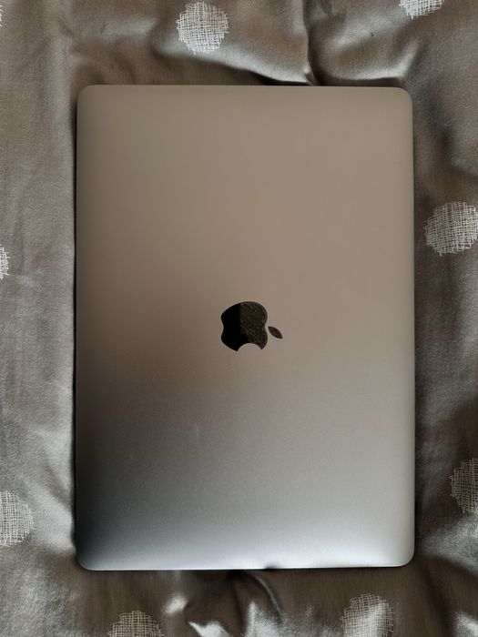 MacBook Air Retina, 13‑inch, 2019 Intel Core i5, 8 GB RAM SSD 128 GB