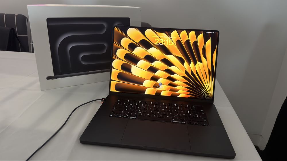MacBook Pro de 16 Polegadas448354553053194241