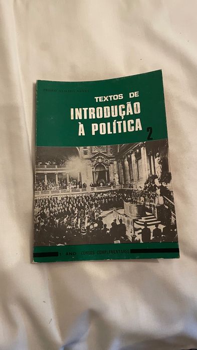 Livro Textos De Introdução À Política 2