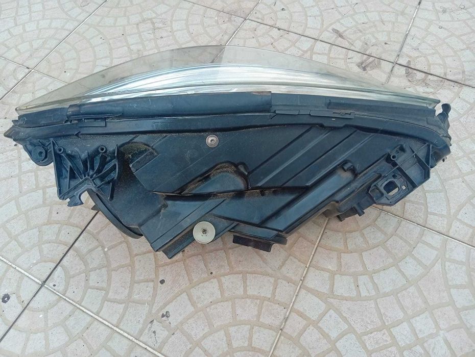 farol mercedes  w176 esquerdo