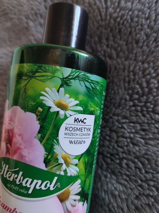 Szampon odżywczy 400 ml Herbapol 95% skł. naturalne rumianek peonia