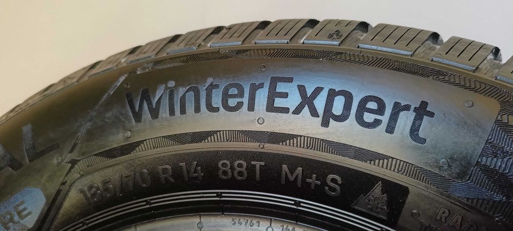 2X 185/70R14 88T Uniroyal Winter Expert 351E