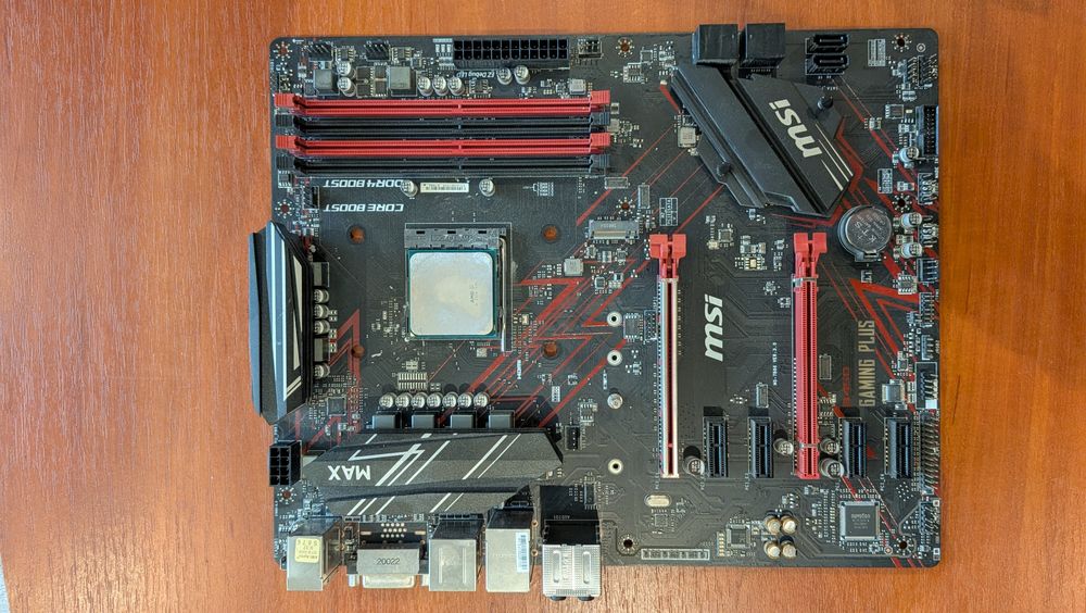Материнська плата MSI B450 GAMING PLUS