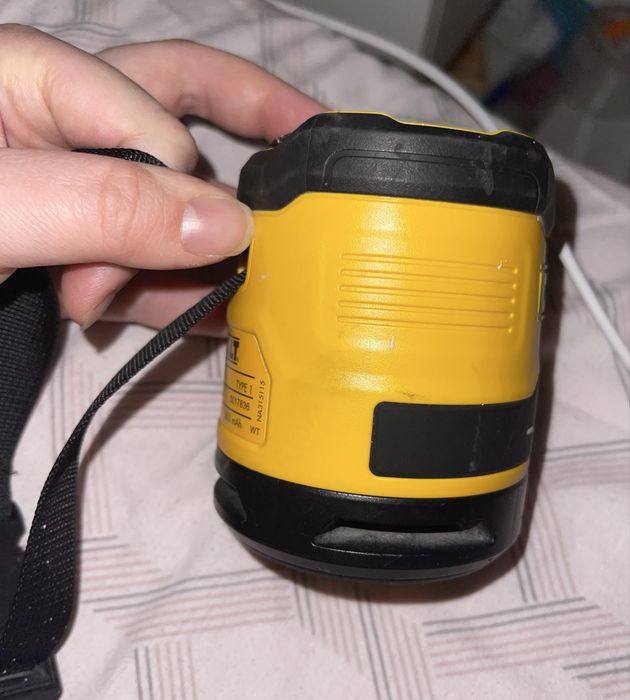 Coluna de som DEWALT original - Bluetooth - preto e amarelo
