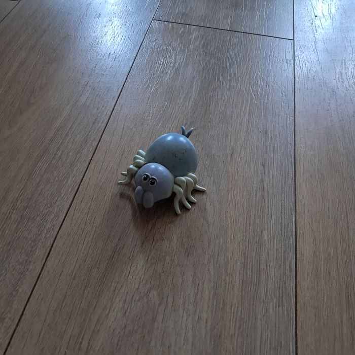 Figurka pająk sprzedam
