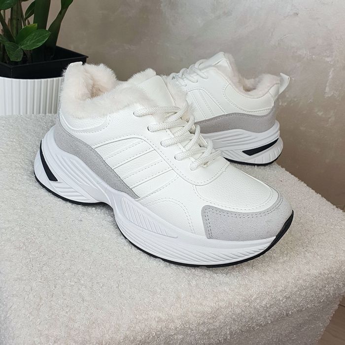 Жіночі кросівки зимові білі