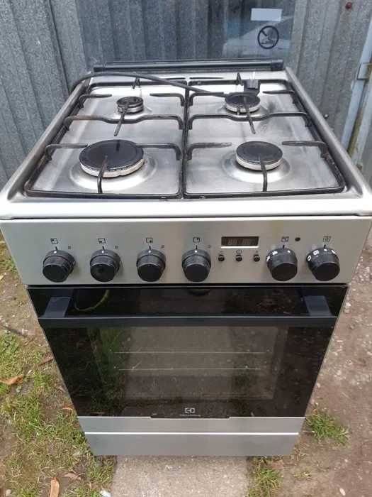 Продаю газову плиту нержавійка AEG 47645 доставка гарантія недорого бу