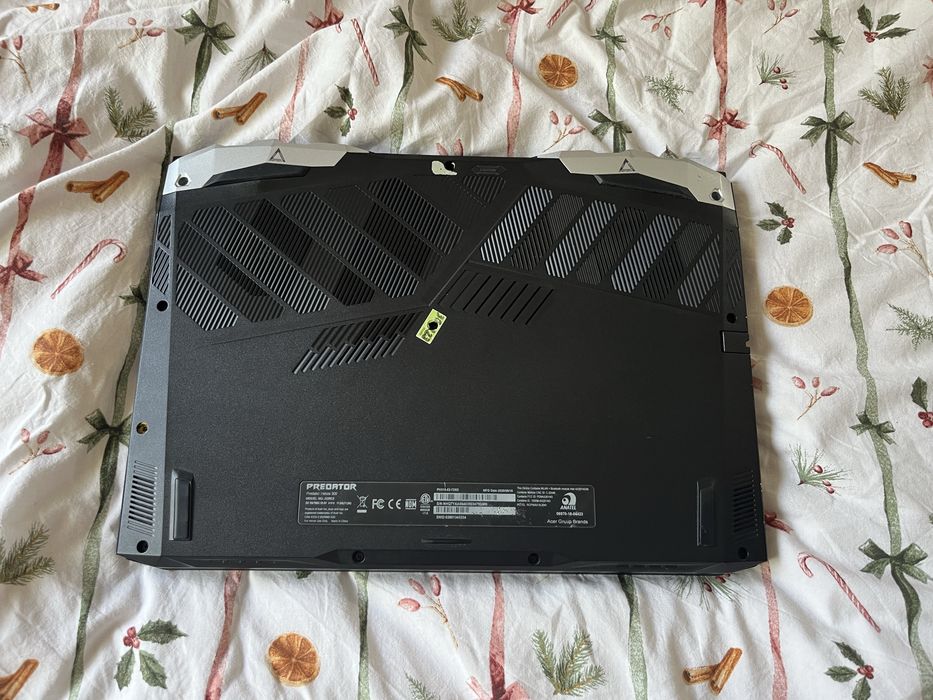 Acer Predator Helios 300 треба ремонтувати