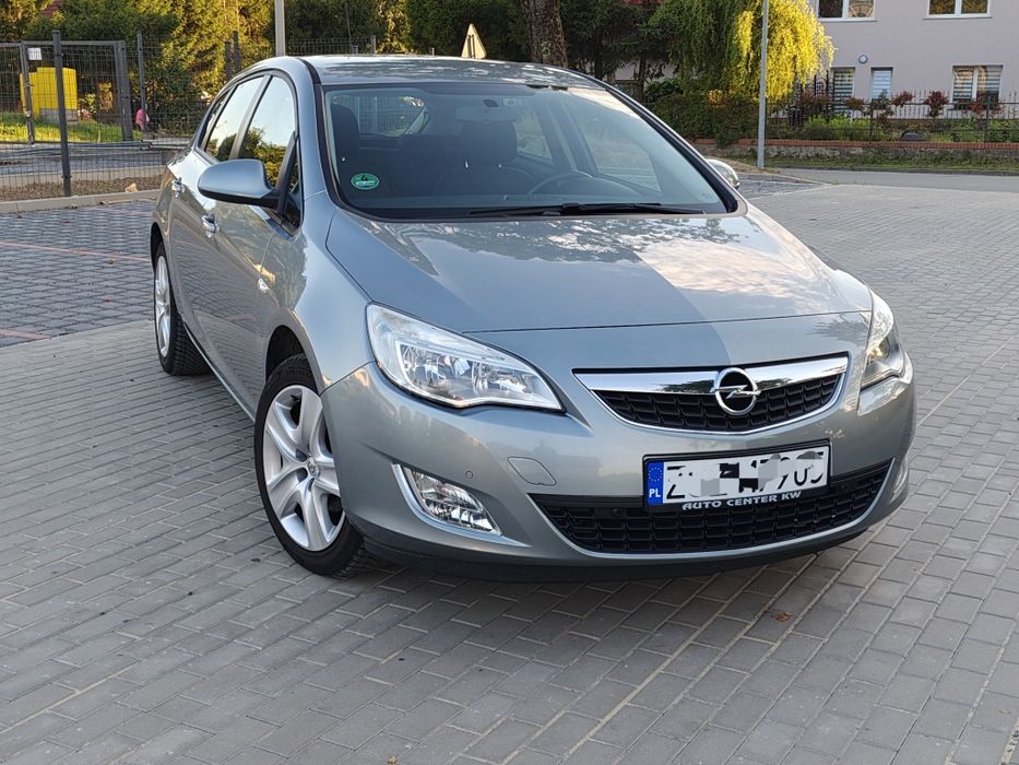 Astra J 1.6 benzyna 115km.