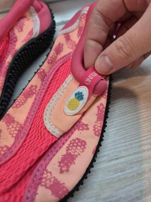 Buty do pływania r. 29 dziewczynka na basen
