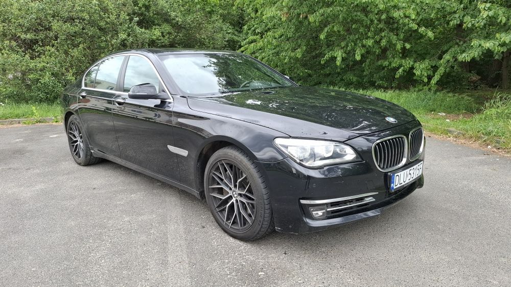Bmw 7 F01 LIFT  740D Full wersja