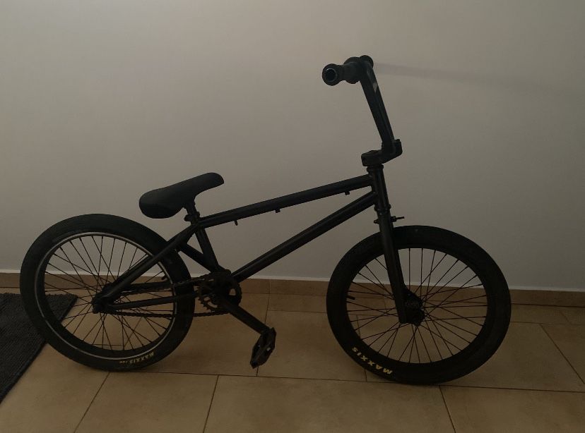 Rower wyczynowy BMX