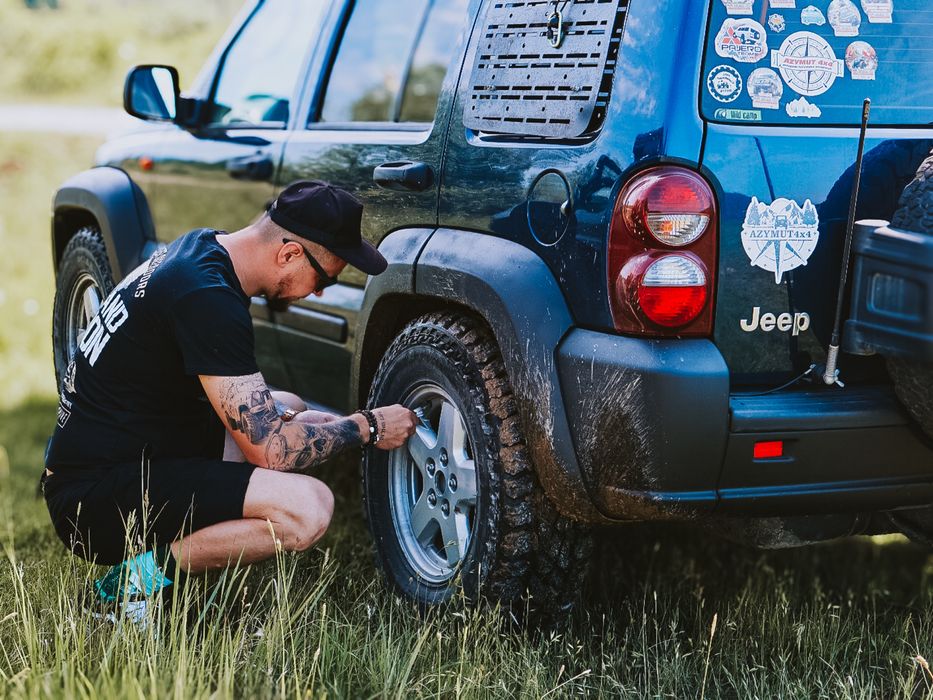 Jeep cherokee kj