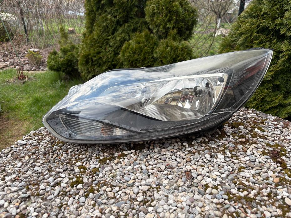 Фара ліва Ford Focus 3 III 2011-2014