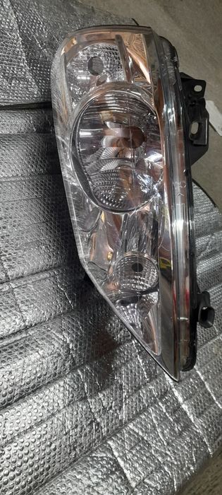 Vendo farol compativel com peugeot expert citroen jumpy e fiat scudo