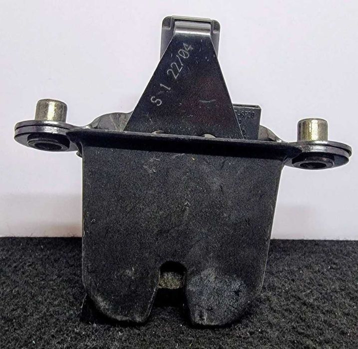 Fechadura / Fecho da Mala - SKODA OCTAVIA II