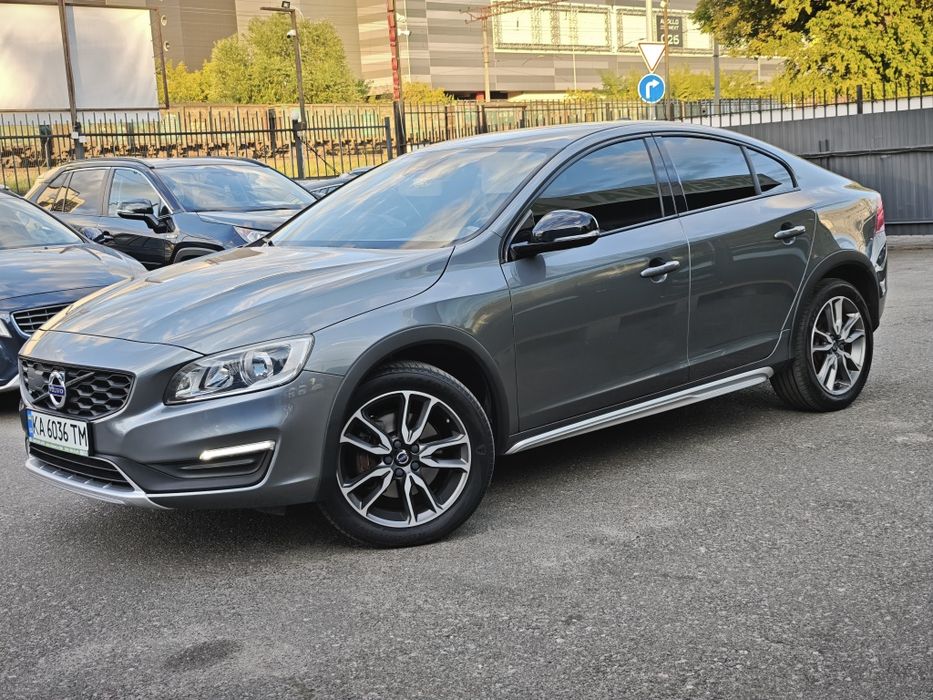 Volvo S60  CROSS COUNTRY  2,0, дизель, автомат