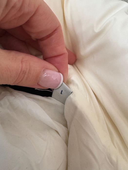 Piękna kurtka puchowa Moncler rozmiar 1 jak nowa