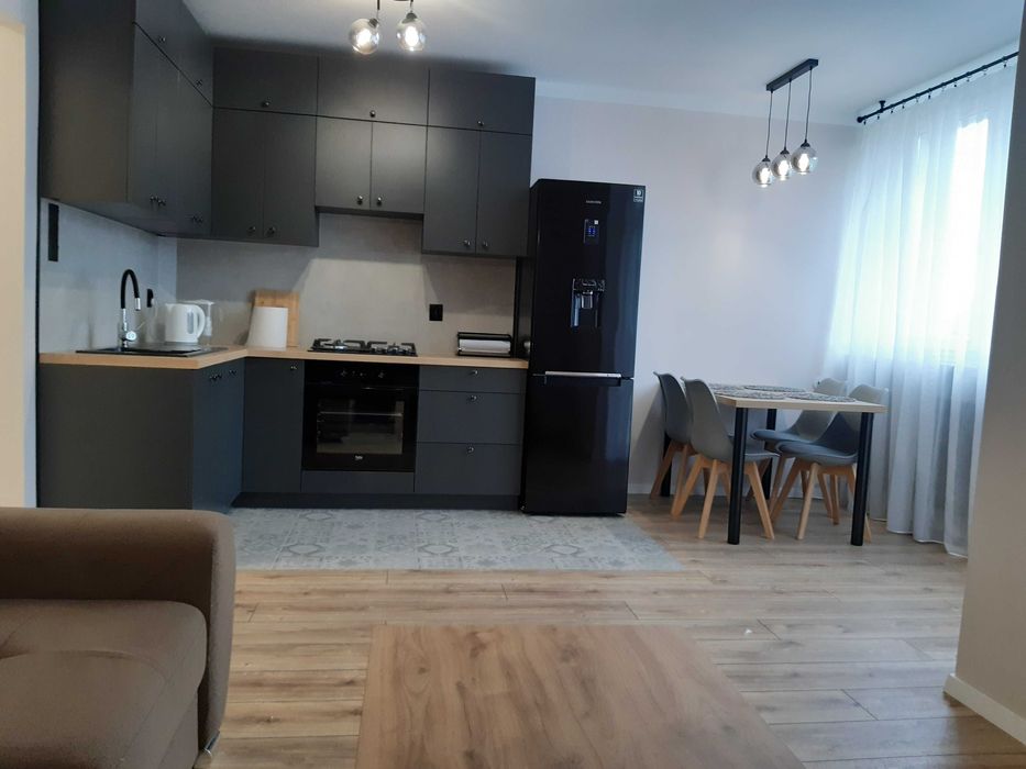 Nowoczesne mieszkanie w spokojnej i cichej okolicy 2-pokojowe, salon z aneksem kuchennym i balkonem przy ul. Wiercieńskiego – idealne dla studentów