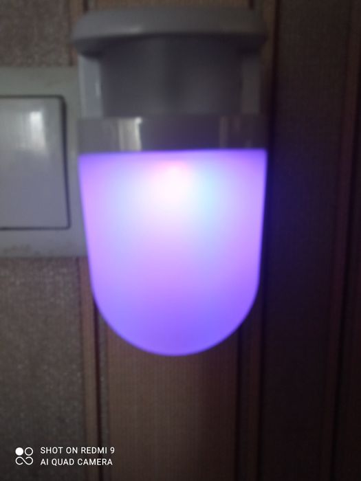 Нічник різнокольоровий