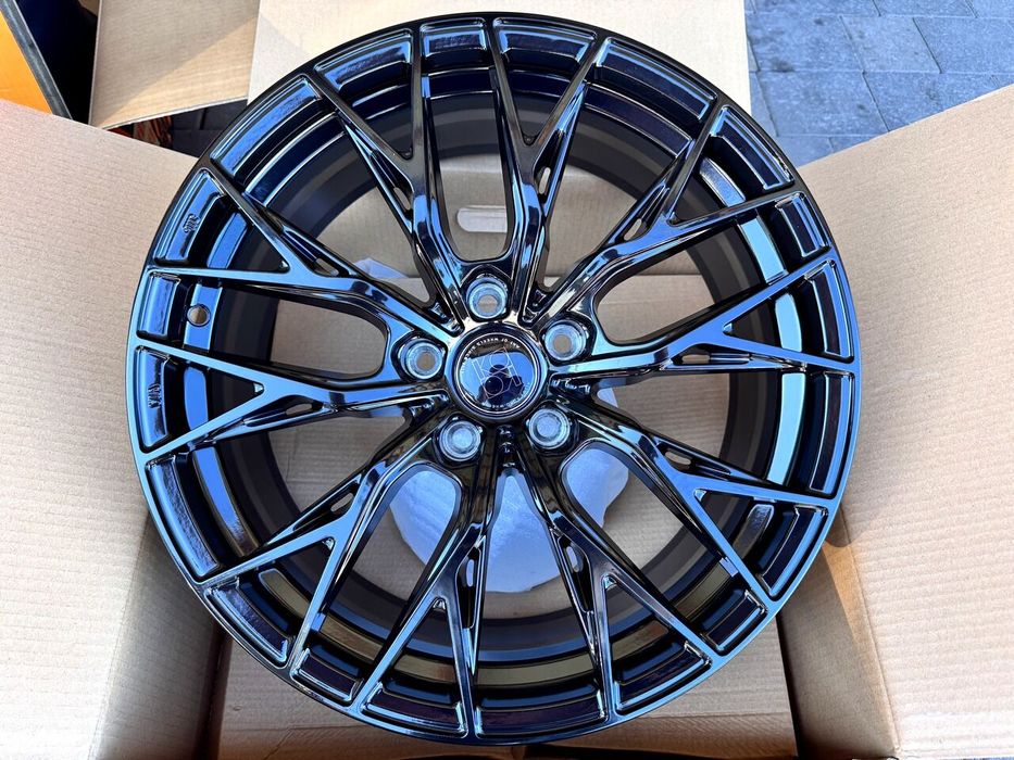 Диски нові R18 5x120 BMW F10 F11 F12 F13 F01 F07 F30 F32 F34 F25 X3