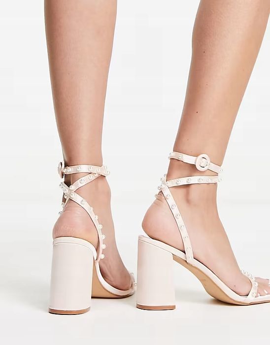 Be Mine 42 Sandały Na Obcasie Zdobione Naava R11850