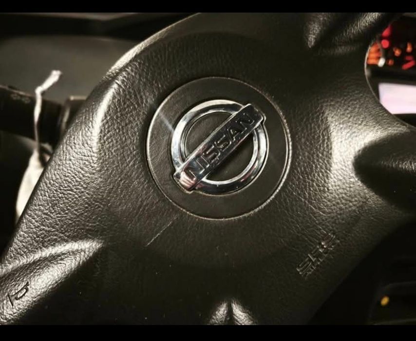 Nissan Primera 2003 Completo– Ar-Condicionado, Bancos eletrônicos de Couro, Elétrico/AR QUENTE!!!