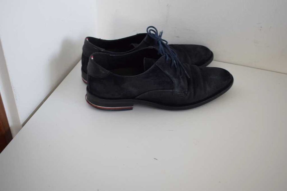 Tommy Hilfiger półbuty buty skórzane 41 ciemne