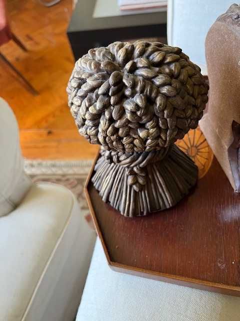 Porta livros antigo