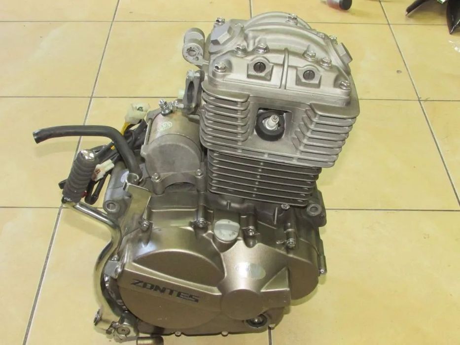 ZONTES ZT125-V silnik engine naped