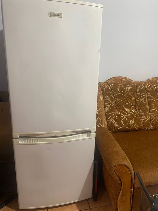 Sprzedam używaną, sprawną lodówkę Polar.