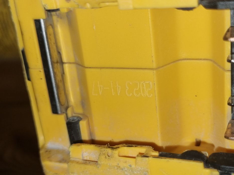 Młotowiertarka DeWalt DCH133 18V XR wiertarka 2023