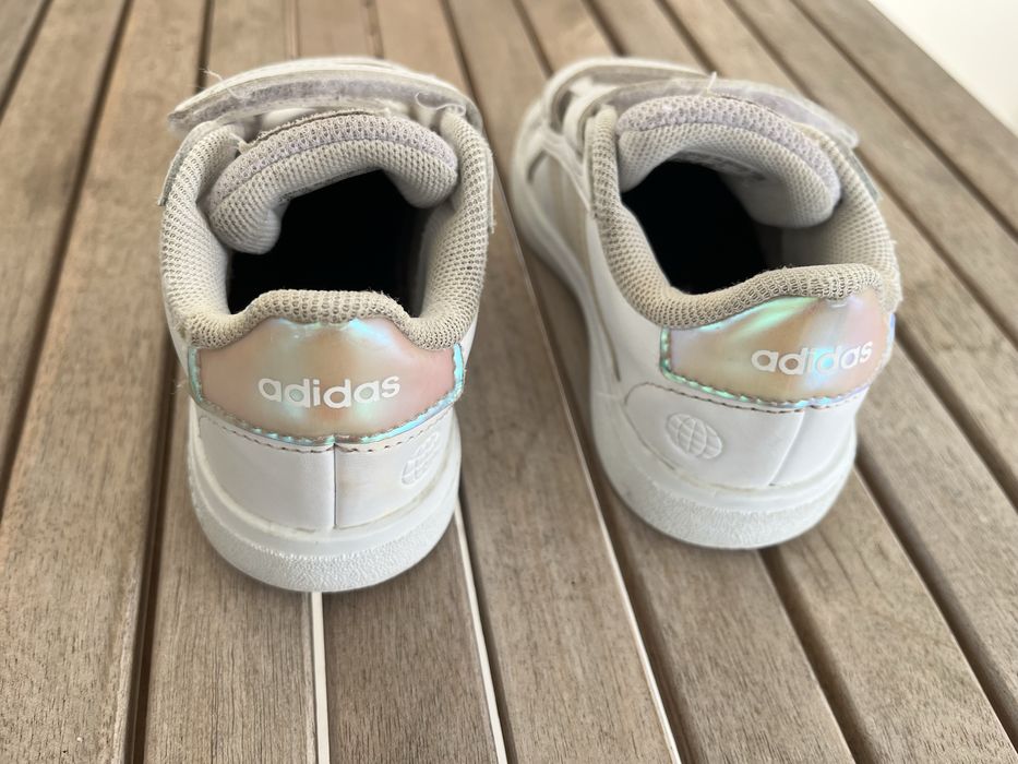 Sapatilhas Adidas 24
