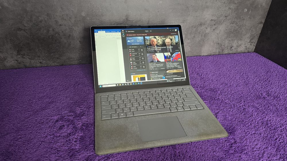 Microsoft Surface Laptop 2