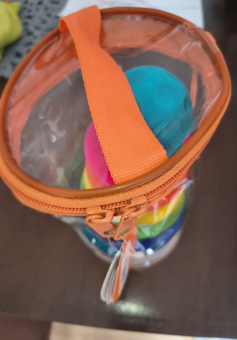 Rubbabu Układanka edukacyjno-sensoryczna piramida z piłką
