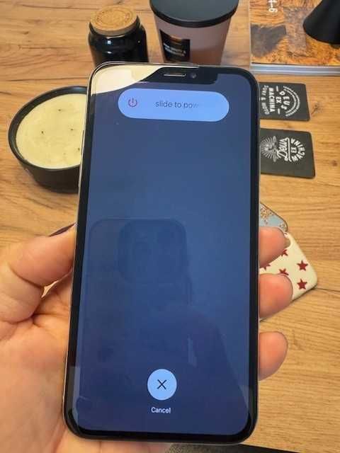 iPhone X in excellent condition64751814937859124