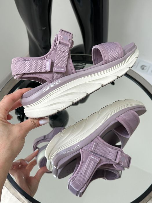 Женские тренд босоножки на липучках Skechers D'Lux Walker 38/39/40/41р