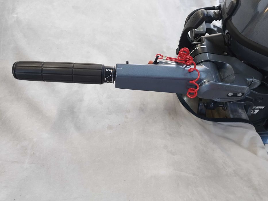 Продам підвісний двигун Yamaha 25сил румпельна