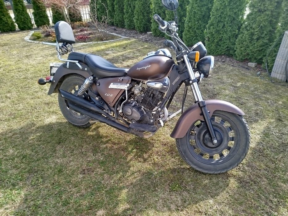 Motocykl keeway superlight 125