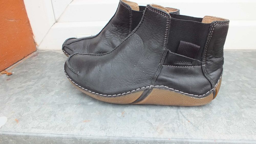 Super botki skóra marki Clarks air w roz 37(4d)